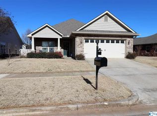 7909 Gabriela Dr, Huntsville, AL 35806