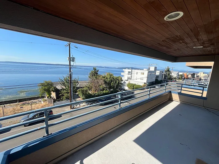 4208 Beach Drive — Photo 37