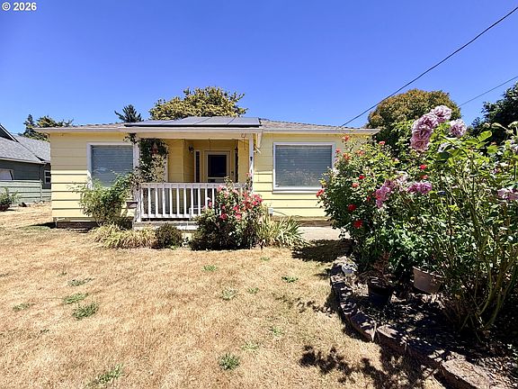 3rd image of 425 W Umpqua St