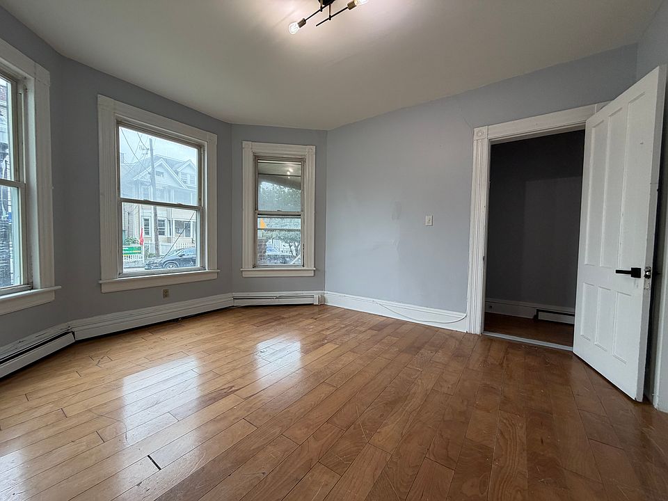 1st image of 240-1R Madison Ave