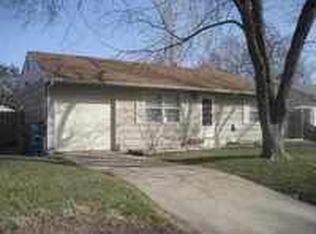 36 Sunset Dr, Hutchinson, KS 67502