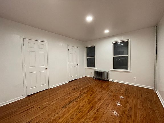 3rd image of 236 S 9th Ave APT 1