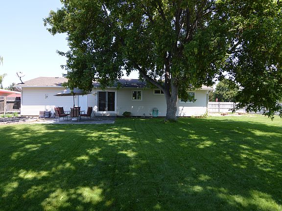 2nd image of 2295 Westcliff Dr