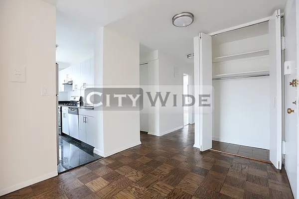 Rented by City Wide Apartments | media 11