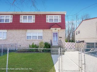 102 Melvin Ave, Staten Island, NY 10314