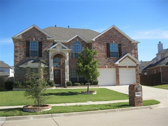 1st image of 207 Monticello Dr