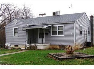 5 W 3rd St, Knightstown, IN 46148