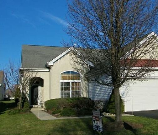 Arched entrance way