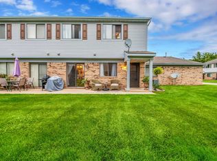 29366 Apple Garden Blvd, Chesterfield, MI 48047