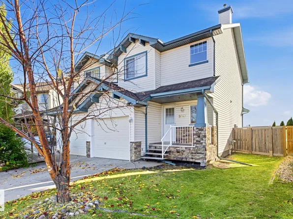 9047 Scott Cres NW, Edmonton, AB T6R 0E8