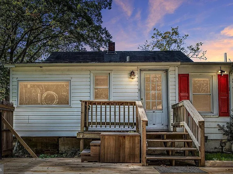 7019 Signal Hill Rd — Photo 5