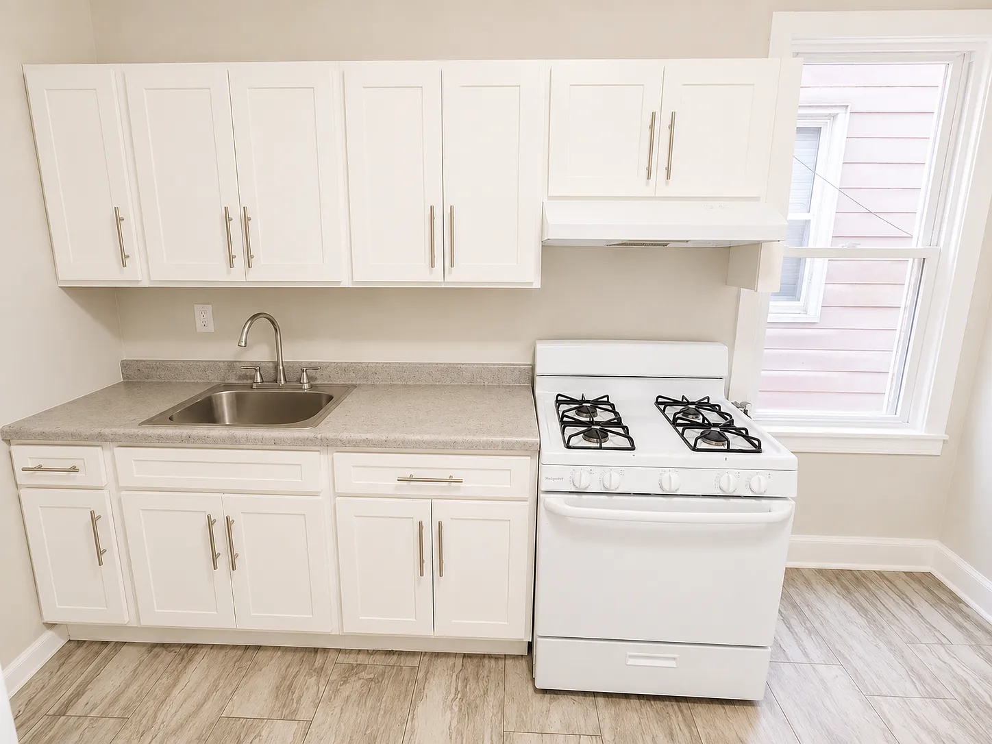 3 bed, 1200 sqft, $2,095 — Photo 1