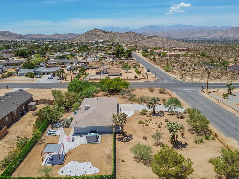 58417 Joshua Dr — Photo 29