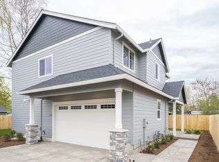 562 N Knights Bridge Rd, Canby, OR 97013