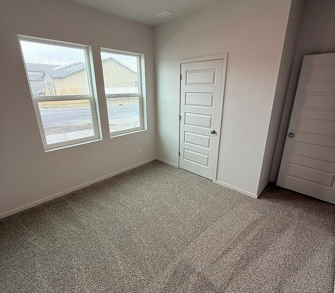 4 bed, 1797 sqft, $800 — Photo 3
