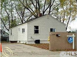 24811 Shiawassee Dr, Detroit, MI 48219