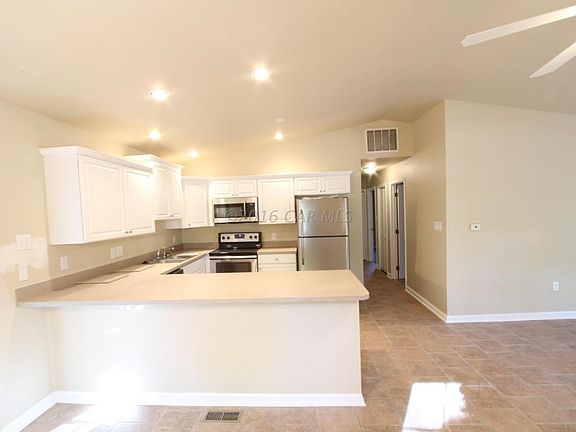 734 Ocean Parkway 016