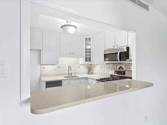 Kitchen Bar