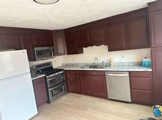 18 Tobin Ave, North Chelmsford, MA 01863