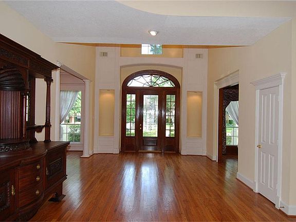 3rd image of 6102 Rapid Creek Ct