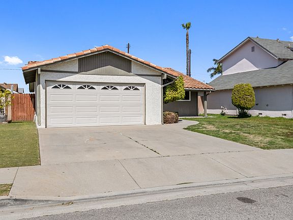 3rd image of 12625 212th St