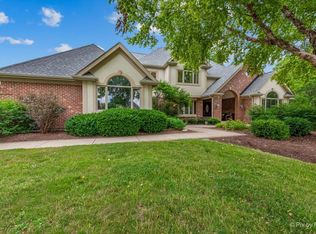 38W160 Henricksen Rd, St Charles, IL 60175