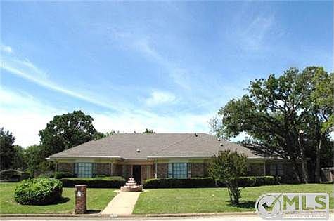 1st image of 603 River Oaks Dr