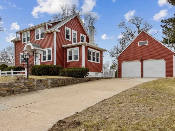 615 31st St SE, Cedar Rapids, IA 52403