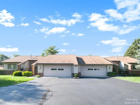 1524 Heather Vale Dr #49, Jackson, MI 49203