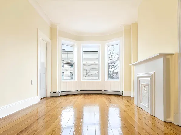 17 Pierce Ave APT 2, Jersey City, NJ 07307