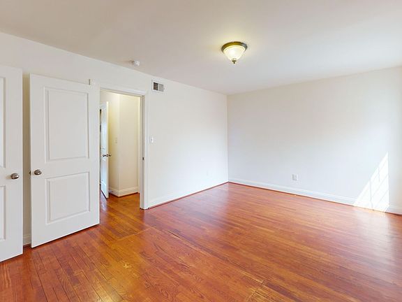 2nd image of 1316 Spring Rd NW APT 301