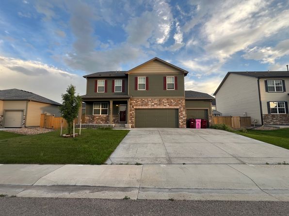 3657 Torch Lily St