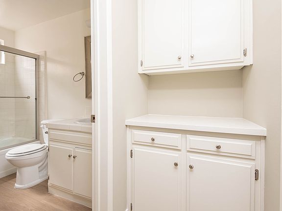 5th image of 11945 Darlington Ave APT 2