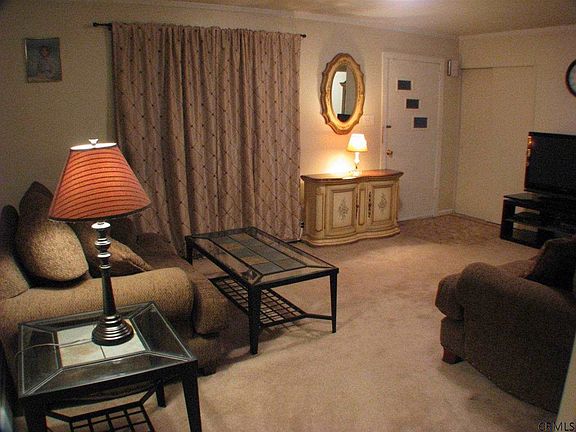 5th image of 48 Rooney Ave