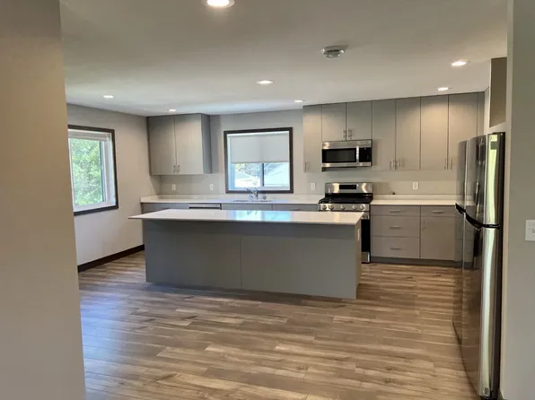 Dinkytown Row Homes (Building 2), 1202 7th St SE #1, Minneapolis, MN 55414