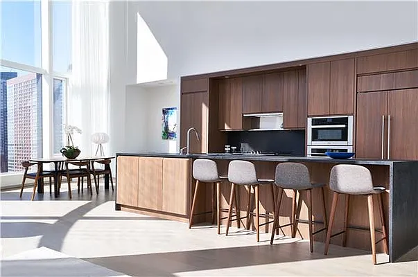 Rented by 50 West Sales Gallery | media 15