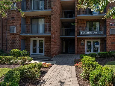 Parkway Apartments