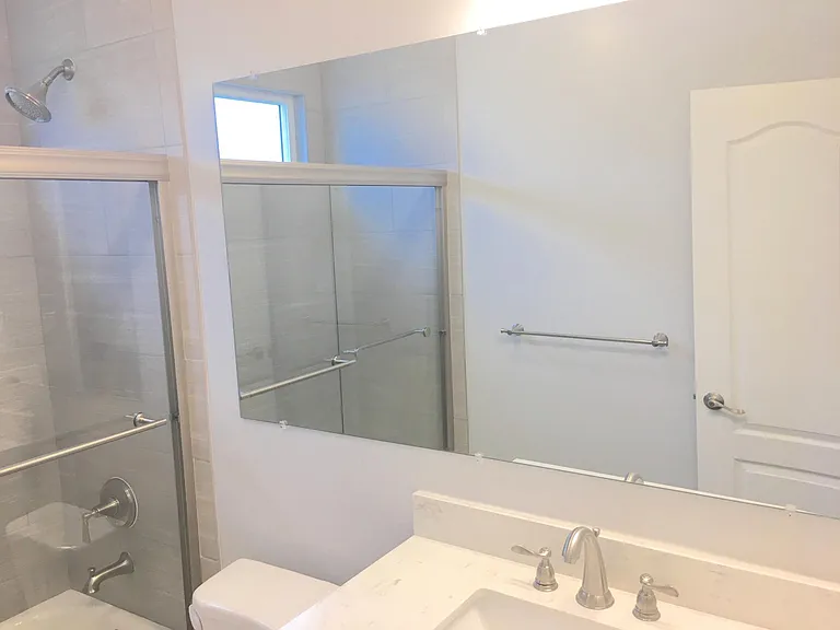 5743 Lexington Ave #3 — Photo 4