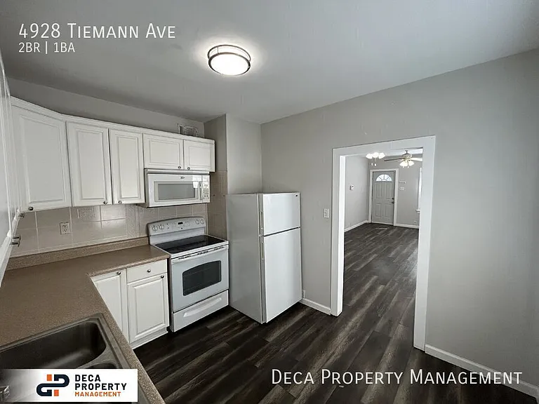 4928 Tiemann Ave — Photo 5