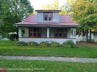 406 W Plain St, Eaton Rapids, MI