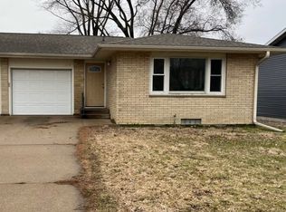2316 32nd St S, La Crosse, WI 54601