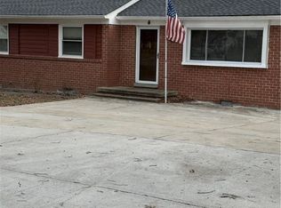 8713 Lonepine Rd, Henrico, VA 23294