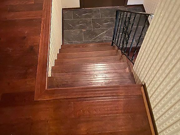 2nd image of 1023 W 7th Pl