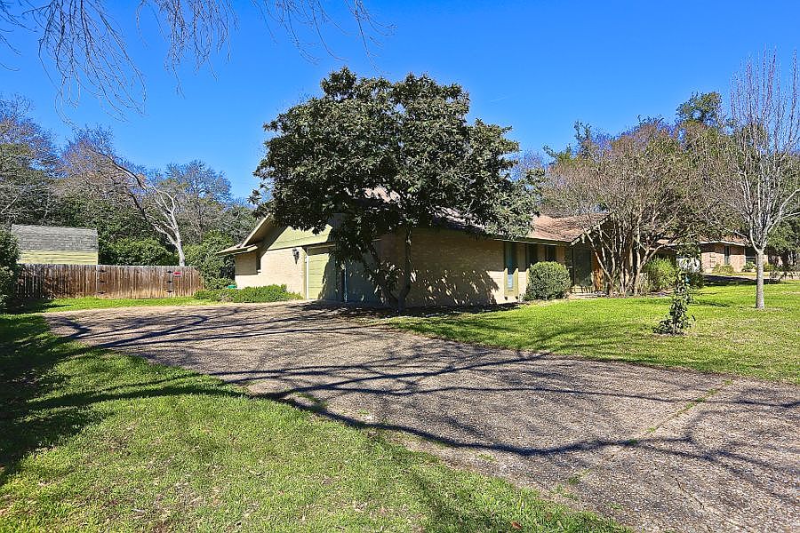 1st image of 8808 Collingwood Dr