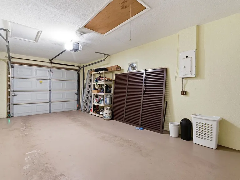 2545 Conroy Dr — Photo 13