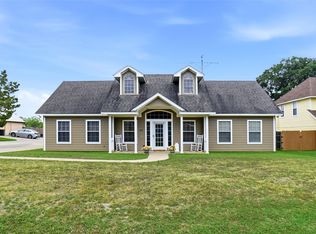 207 Bonita Dr, Granbury, TX 76049