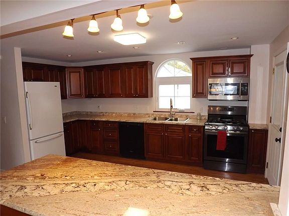 5th image of 6360 Brockport Spencerport Rd