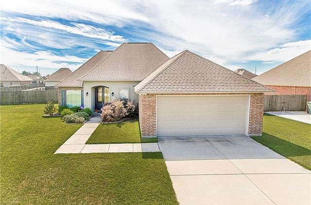 1st image of 6078 Waterford Ln