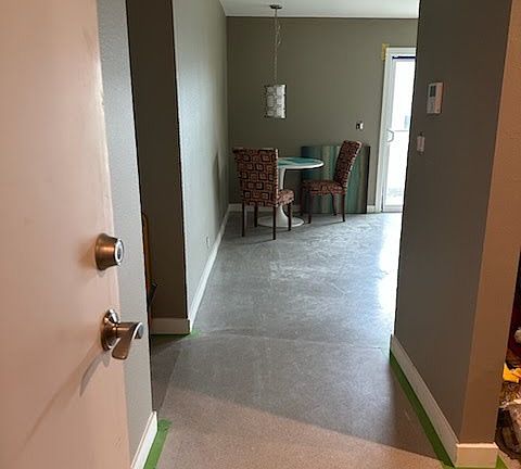 4th image of 2719 Harbor Blvd