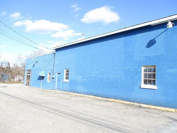 5th image of 728 N Main St